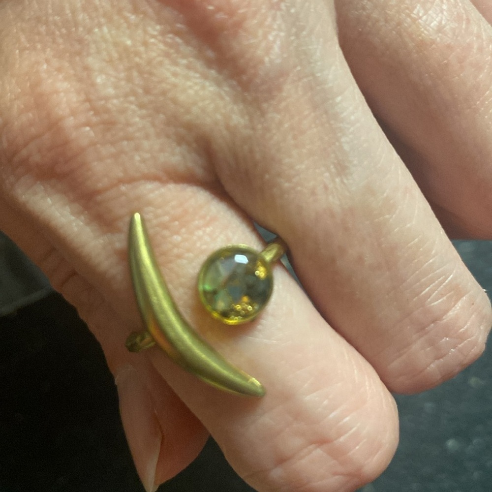 Goldtone cresent  moon ring size 6